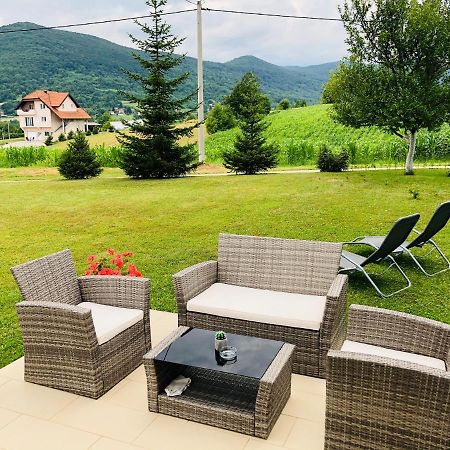 Apartment Golden Fields Smoljanac Exteriér fotografie