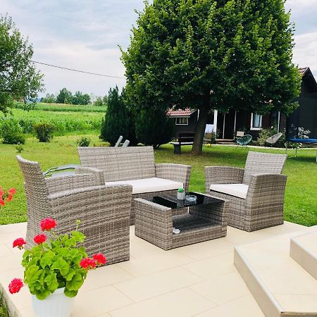 Apartment Golden Fields Smoljanac Exteriér fotografie