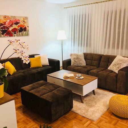 Apartment Golden Fields Smoljanac Exteriér fotografie
